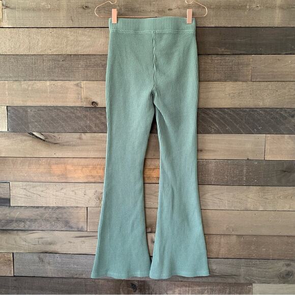 Aerie Women's Waffle High Waisted Flare Pant Lounge Leggings Olive Fun Green - Picture 7 of 10